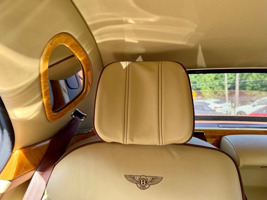 Used 2016 Bentley Mulsanne RWD image 53