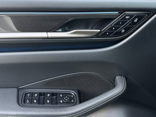 New 2025 Porsche Macan Turbo Electric AWD/4WD image 14