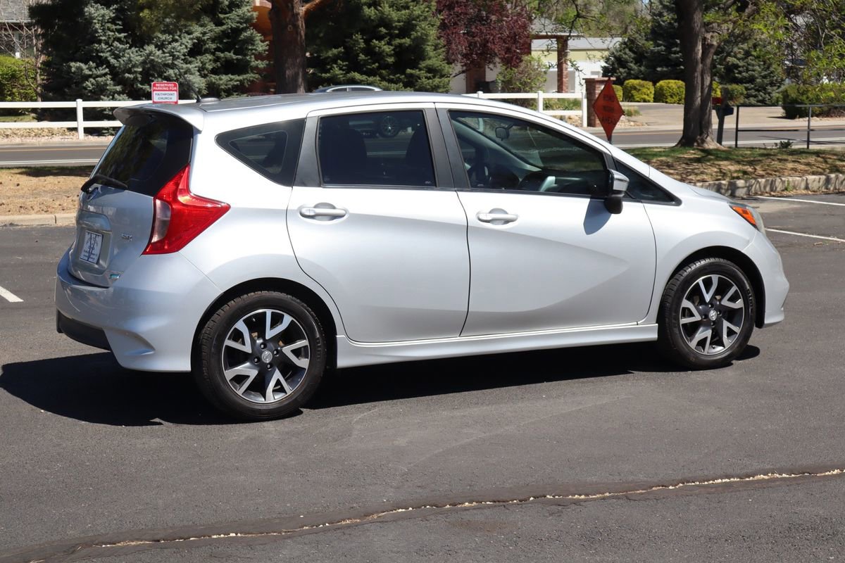 Used 2015 Nissan Versa Note SR w/ SR Convenience Package FWD image 4