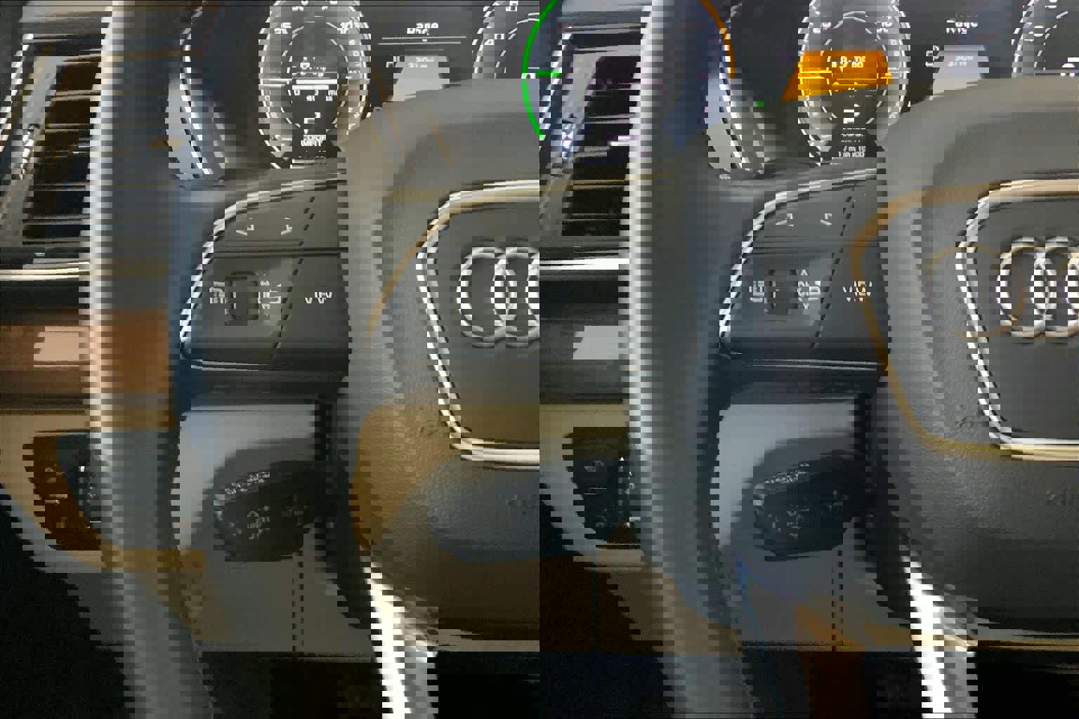 Used 2022 Audi Q5 e Premium Plus image 23