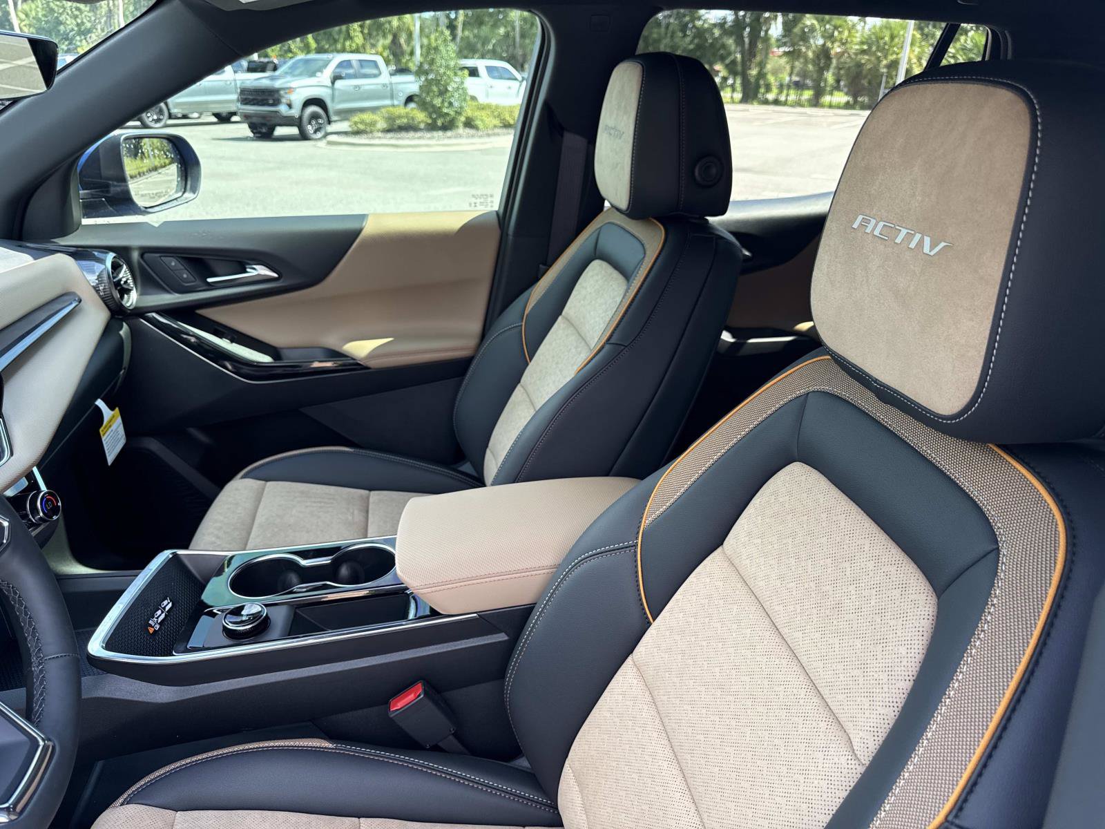 New 2027 Chevrolet Equinox ACTIV w/ Safety and Technology Package FWD image 20
