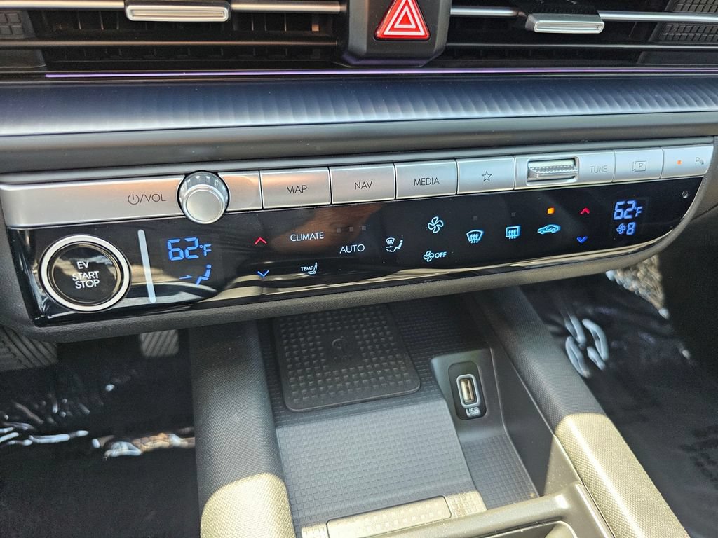 Certified 2024 Hyundai Ioniq 6 SEL RWD image 31