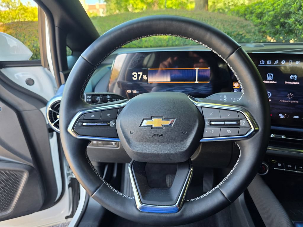Certified 2024 Chevrolet Equinox EV LT FWD image 21