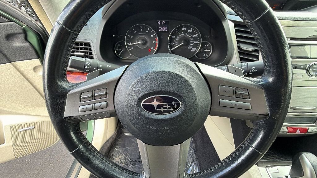 Used 2011 Subaru Outback 3.6R Limited w/ Popular Equipment Group 1B image 17