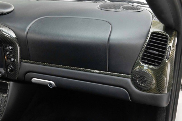 Used 2002 Porsche 911 Turbo image 38