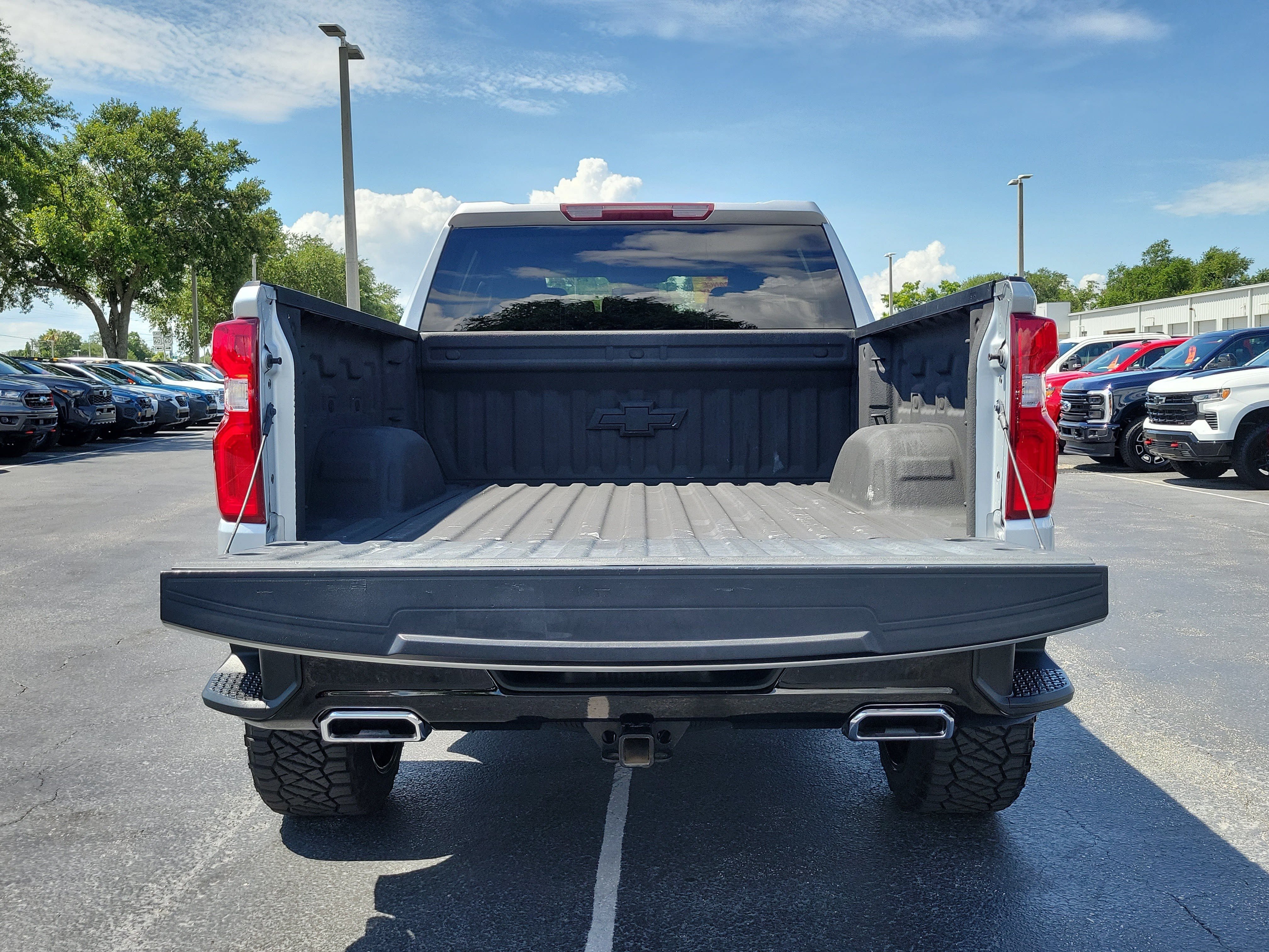 Used 2021 Chevrolet Silverado 1500 Custom Trail Boss AWD/4WD image 10