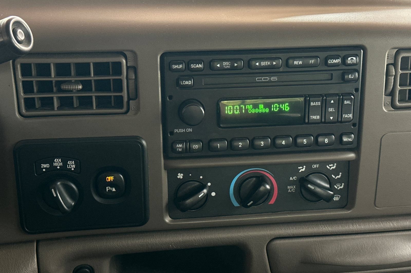 Used 2003 Ford F350 4x4 Crew Cab Super Duty image 18