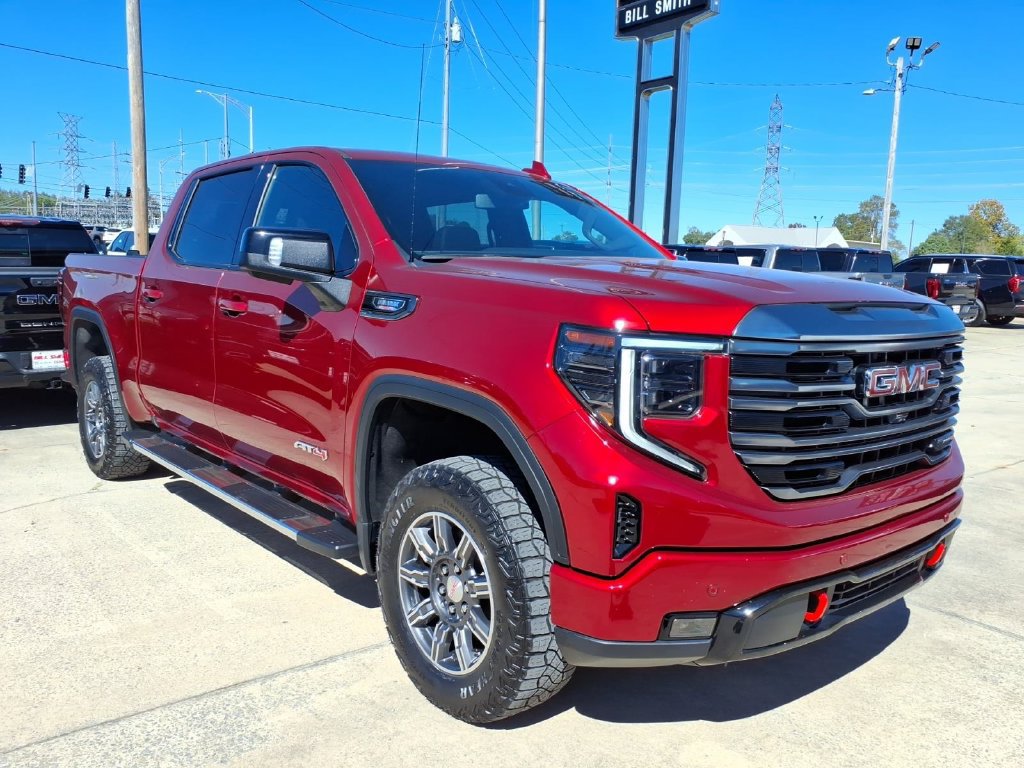 Used 2024 GMC Sierra 1500 AT4 w/ AT4 Premium Package AWD/4WD image 9