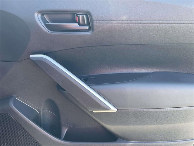 Used 2022 Toyota Corolla Cross LE image 17