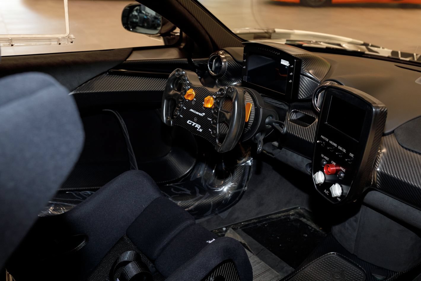 Used 2020 McLaren Senna RWD image 85