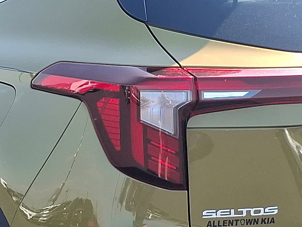 Certified 2024 Kia Seltos SX w/ SX Sunroof Package AWD/4WD image 10