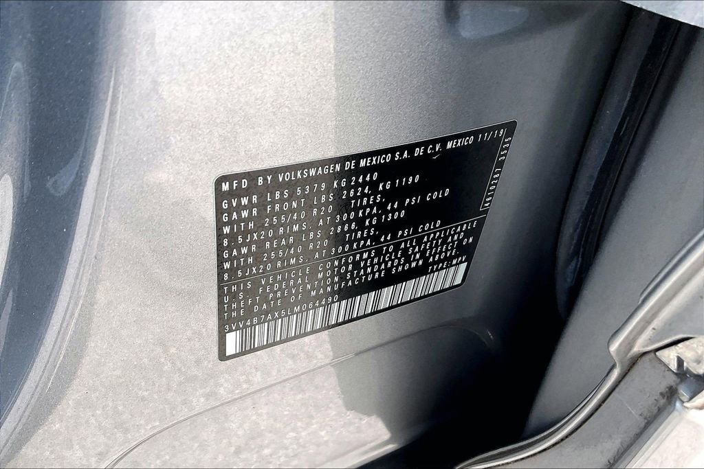 Used 2020 Volkswagen Tiguan SEL Premium R-Line image 16