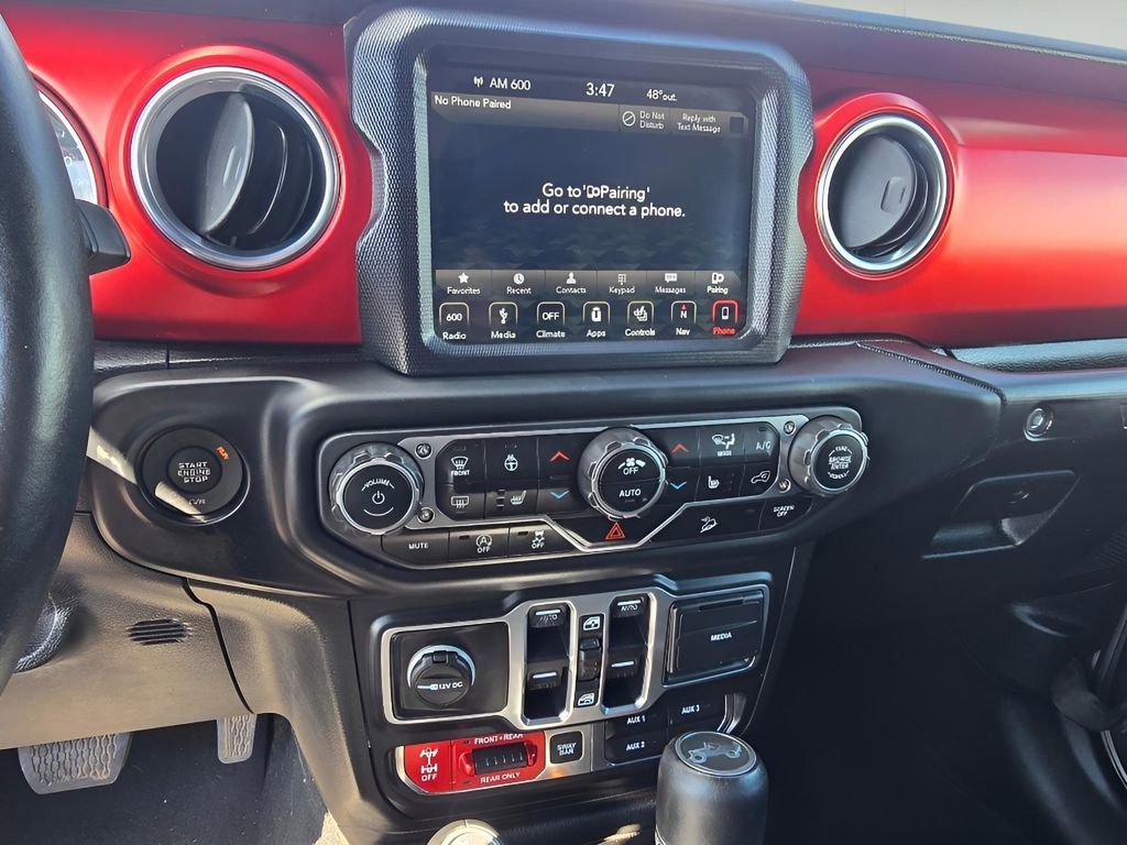 Used 2018 Jeep Wrangler Unlimited Rubicon w/ Dual Top Group AWD/4WD image 18