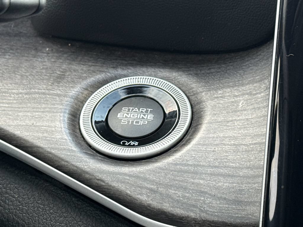Used 2023 Jeep Grand Cherokee Limited AWD/4WD image 28