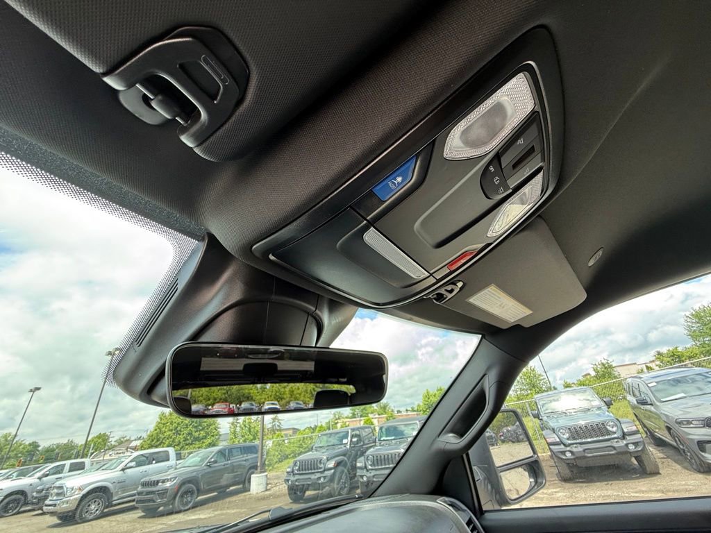 New 2026 RAM 3500 Tradesman AWD/4WD image 23