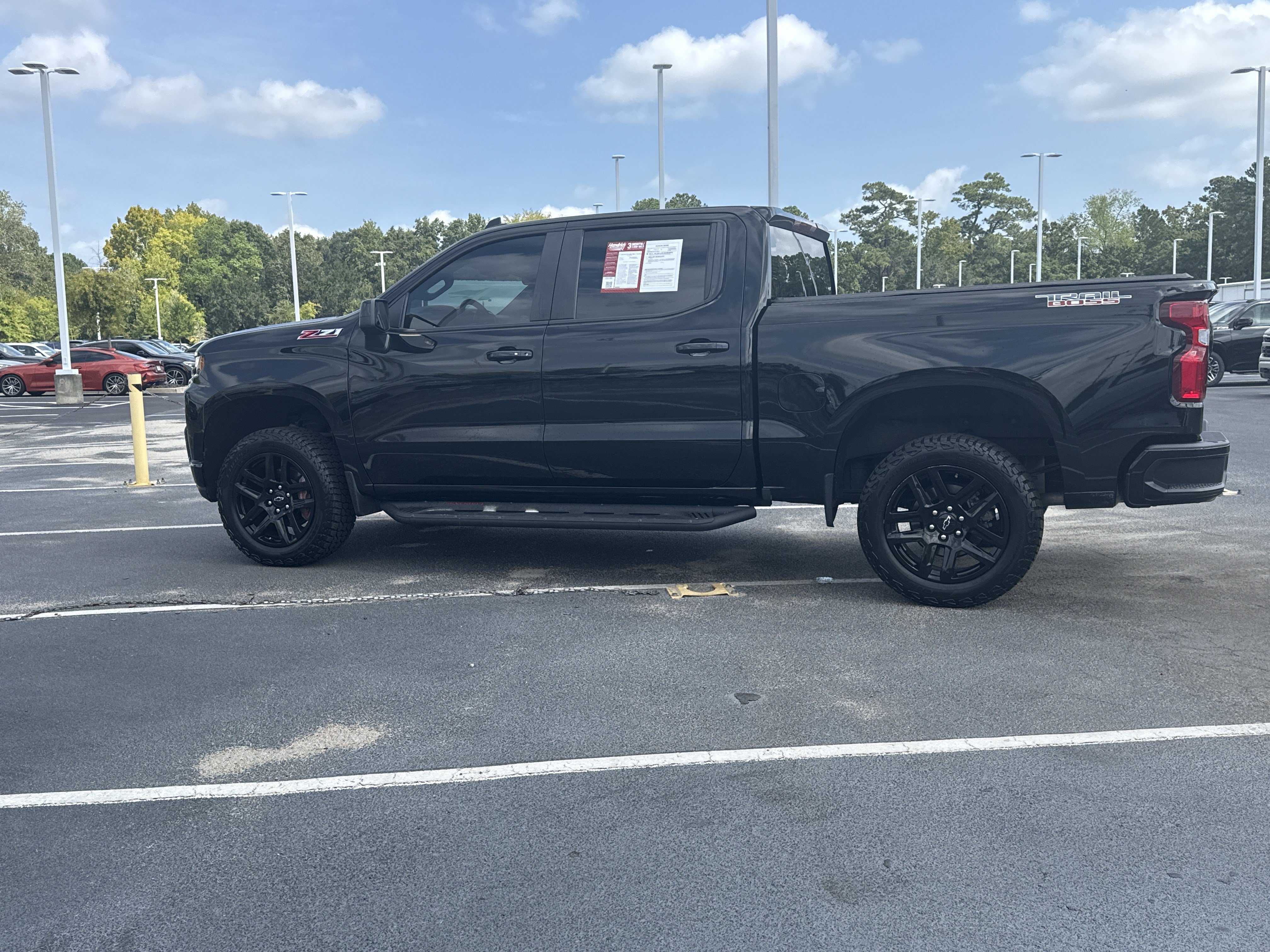 Used 2021 Chevrolet Silverado 1500 LT Trail Boss w/ Bed Protection Package AWD/4WD image 18