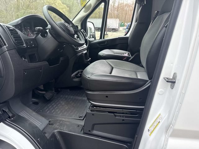 Used 2025 RAM ProMaster 2500 w/ Convenience Group FWD image 15