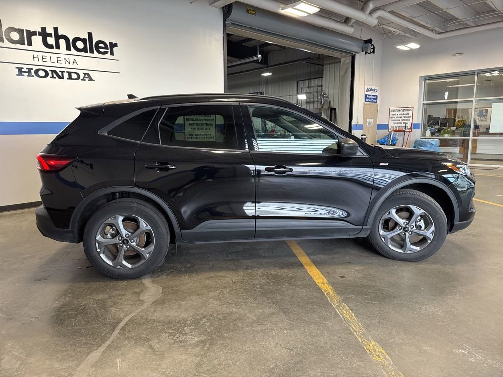 Used 2025 Ford Escape ST-Line AWD/4WD image 4