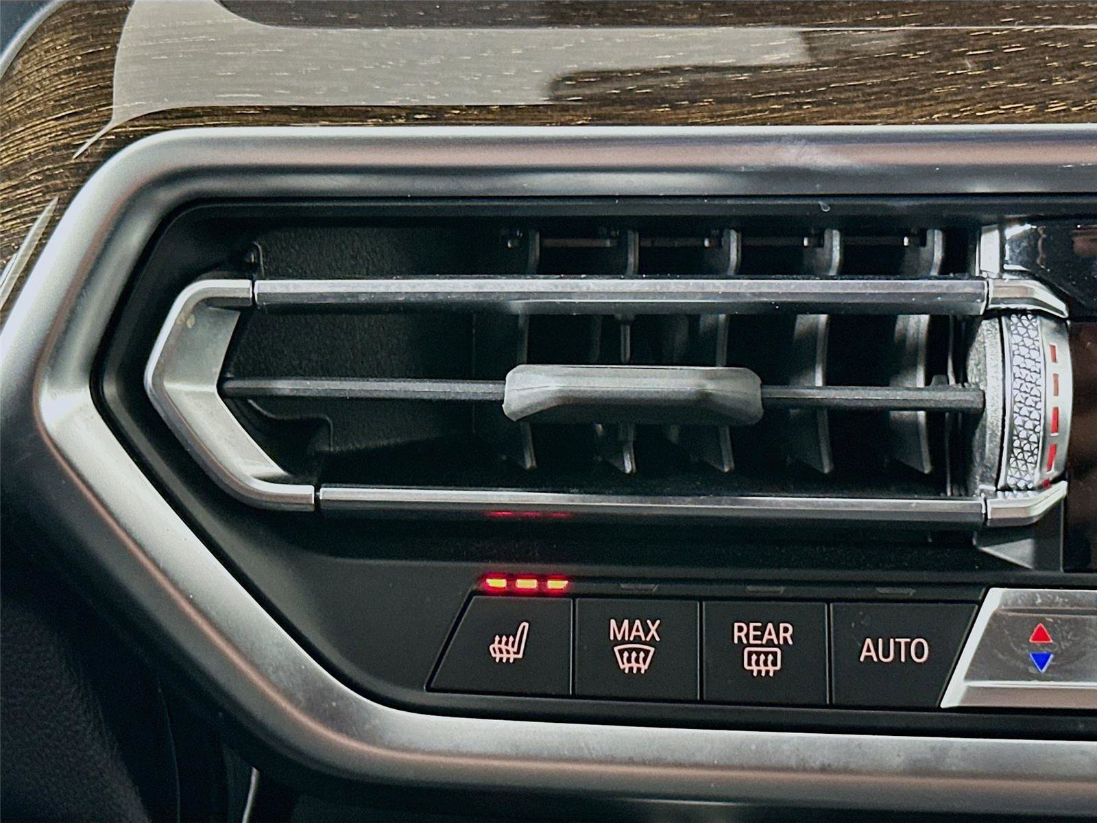 Used 2023 BMW X4 xDrive30i w/ Premium Package image 20