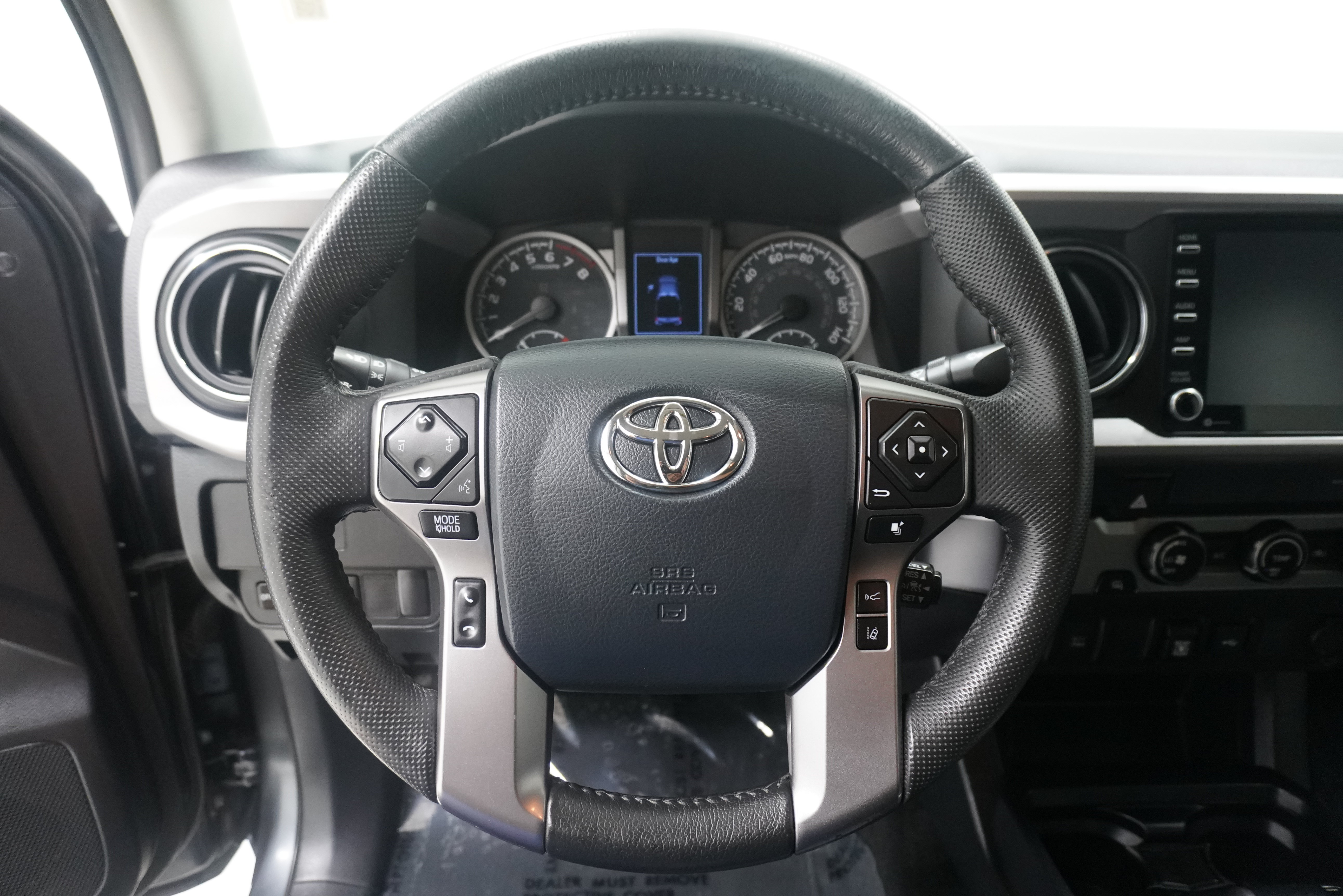 Used 2020 Toyota Tacoma SR5 RWD image 14