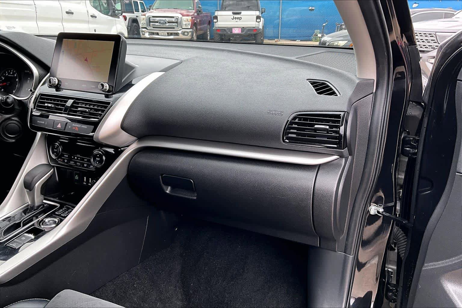 Used 2024 Mitsubishi Eclipse Cross SE AWD/4WD image 18