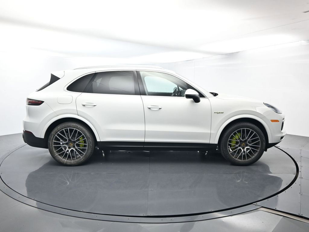 Certified 2020 Porsche Cayenne E-Hybrid image 16