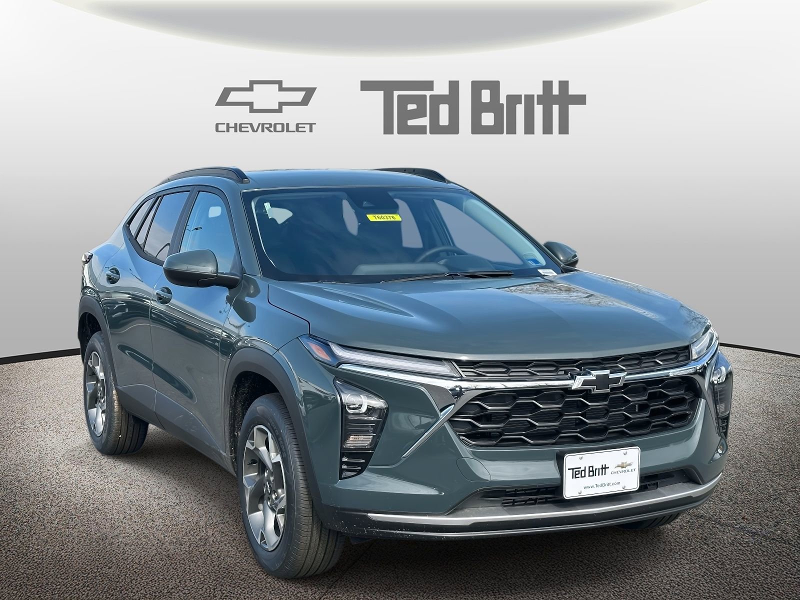 New 2026 Chevrolet Trax LT w/ Driver Confidence Package FWD image 3