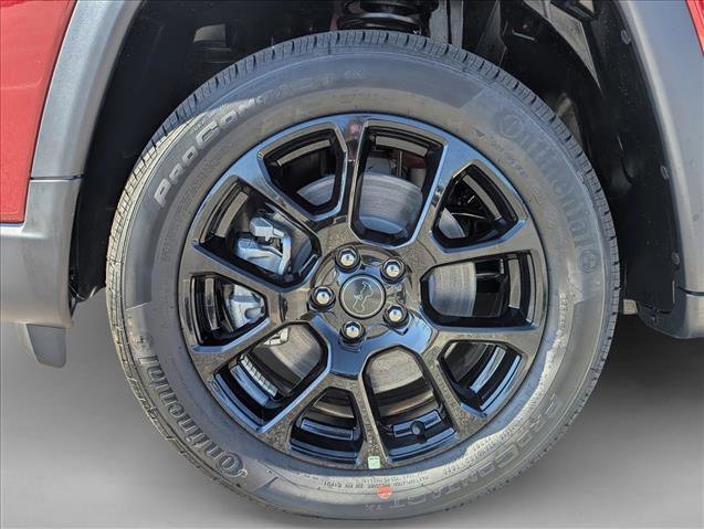 New 2026 Jeep Compass Latitude image 9