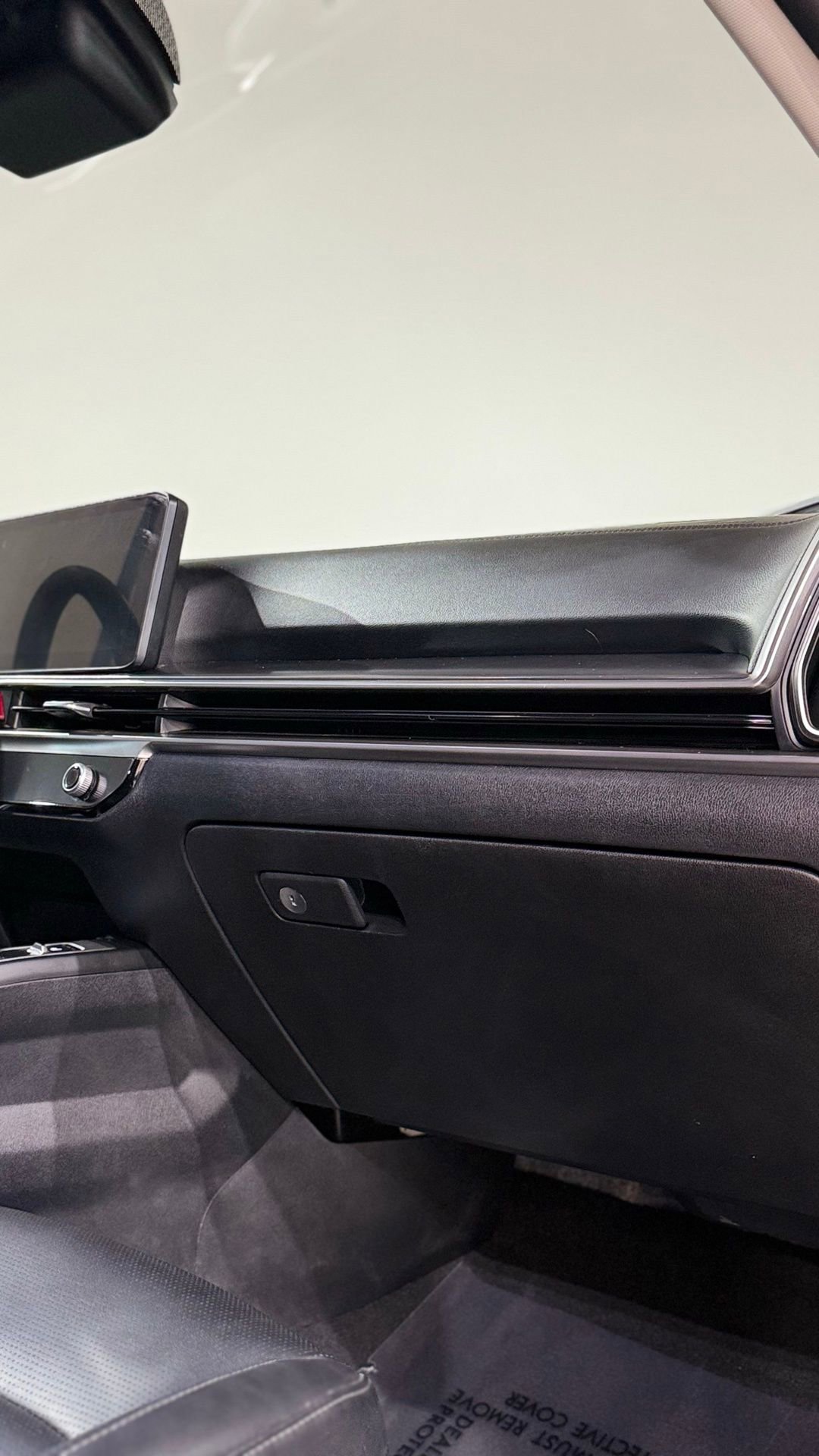 Used 2024 Kia Sorento S w/ Panoramic Sunroof Package image 70