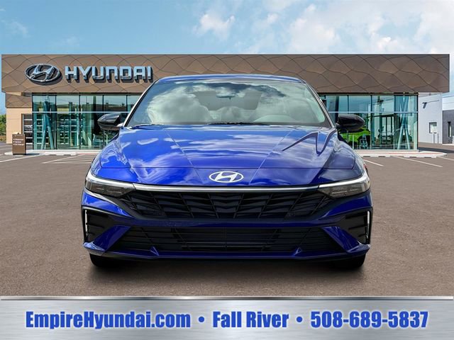 Used 2025 Hyundai Elantra Sport FWD image 12
