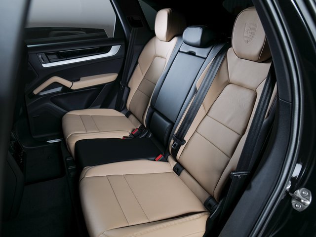 New 2026 Porsche Cayenne AWD/4WD image 13