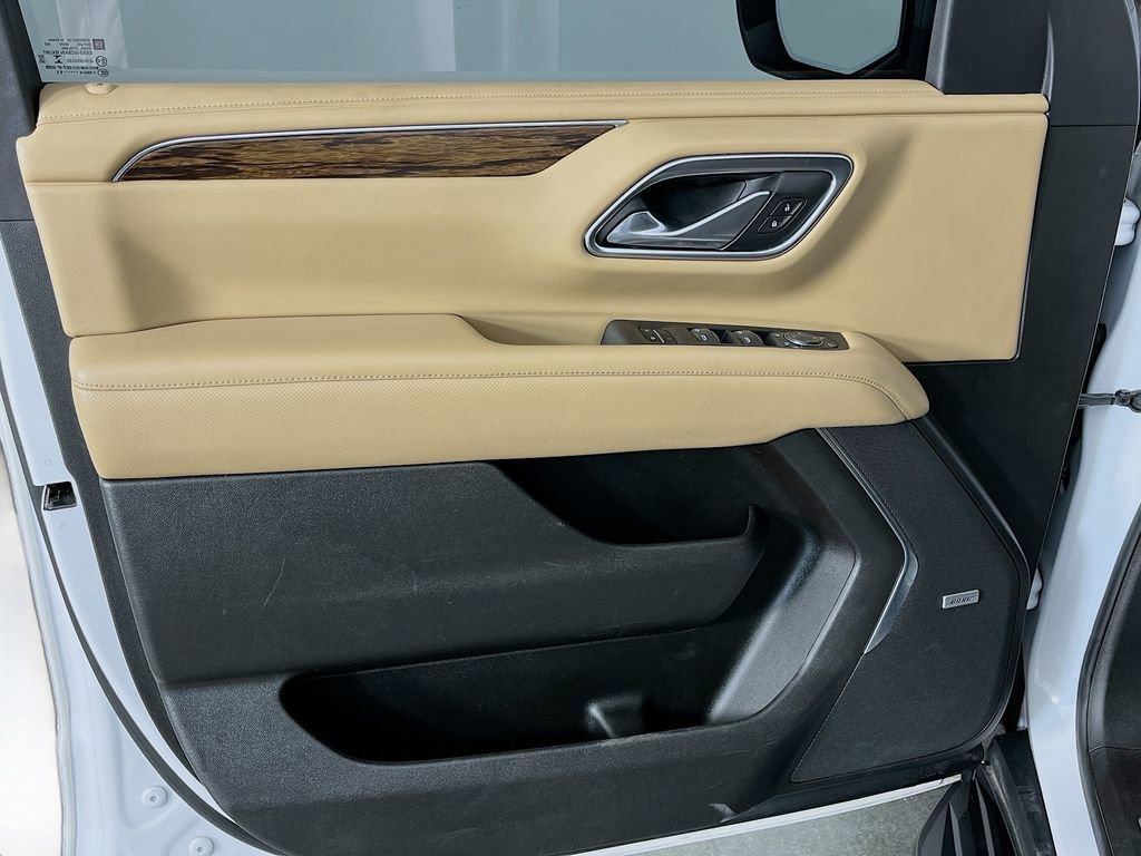Used 2021 Chevrolet Tahoe Premier w/ Premium Package image 28