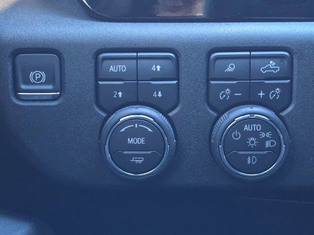 Used 2025 Chevrolet Silverado 2500 High Country w/ Midnight Edition image 33