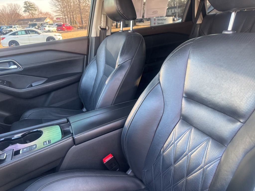 Used 2021 Nissan Rogue Platinum image 43