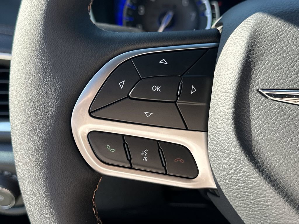 New 2026 Chrysler Pacifica Pinnacle image 26