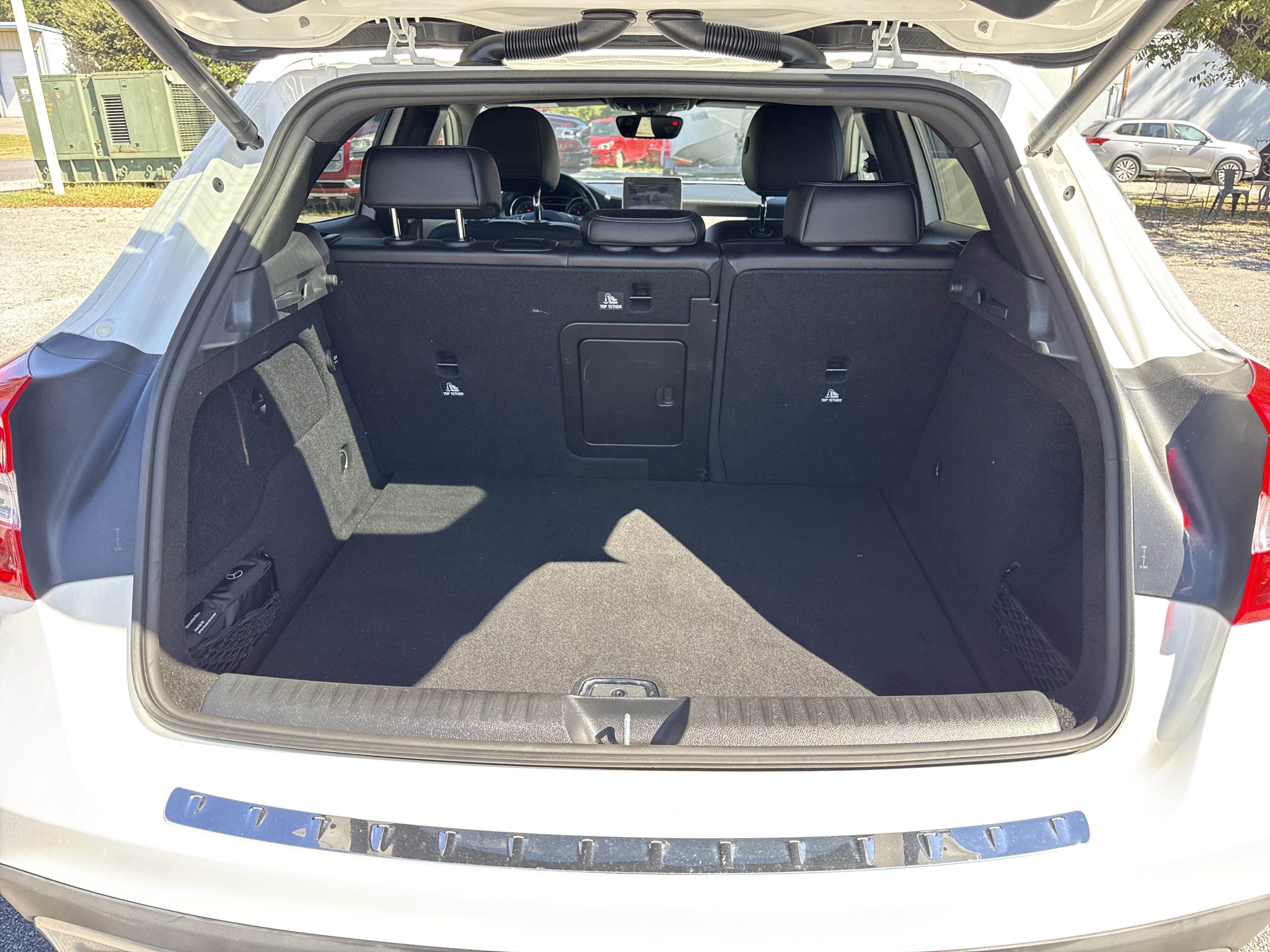 Used 2019 Mercedes-Benz GLA 250 4MATIC image 29