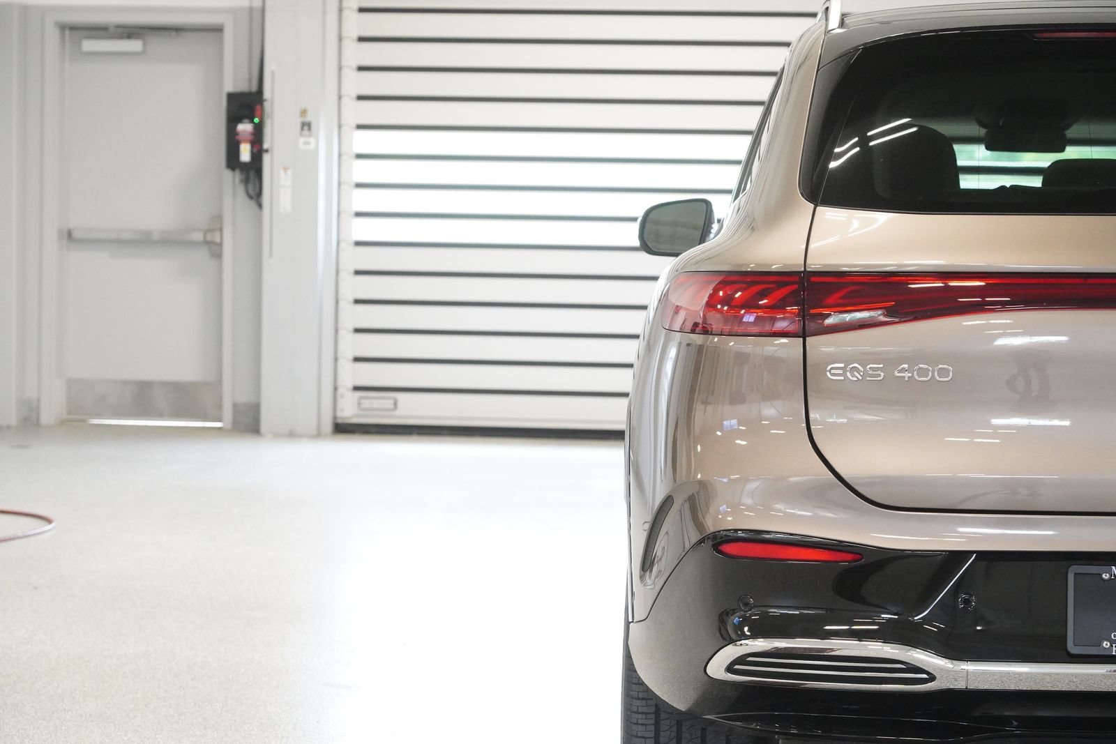 New 2027 Mercedes-Benz EQS 400 4MATIC SUV image 12