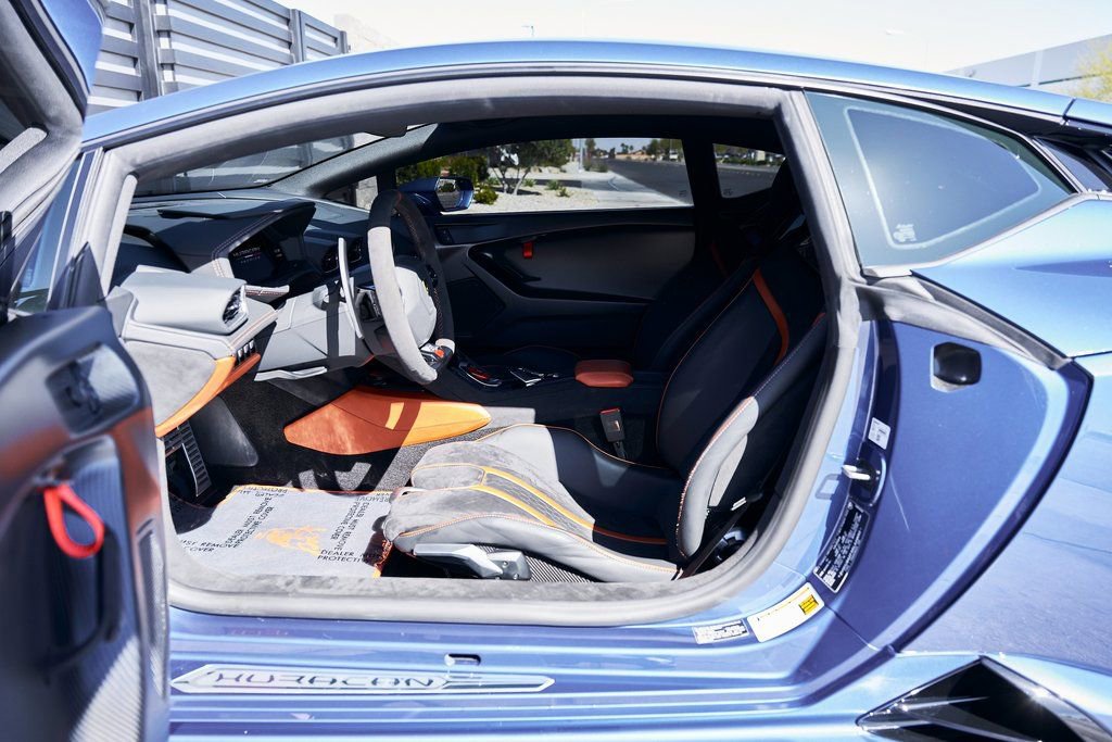 Used 2024 Lamborghini Huracan Tecnica image 36