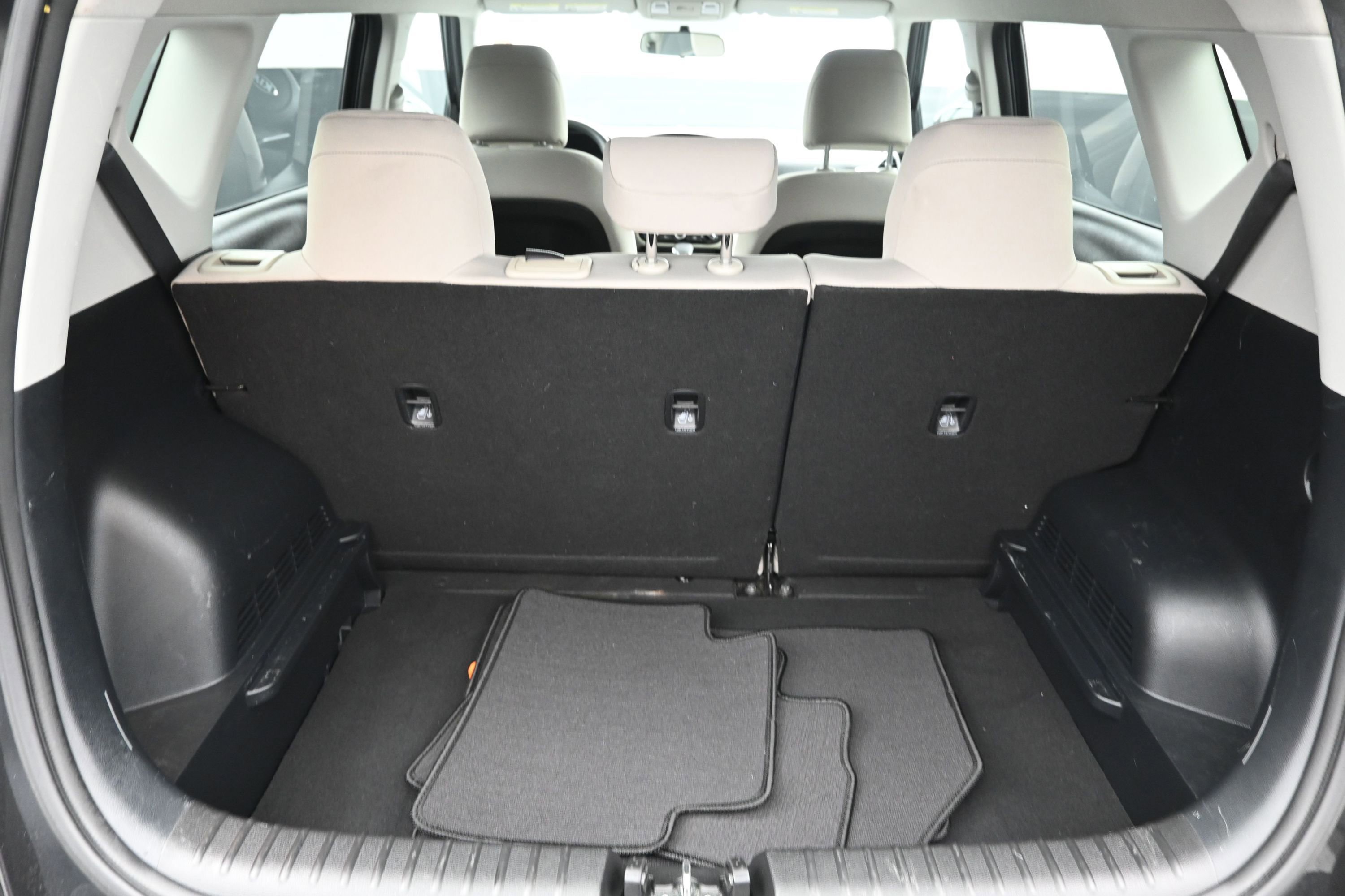 Used 2020 Kia Soul LX FWD image 23