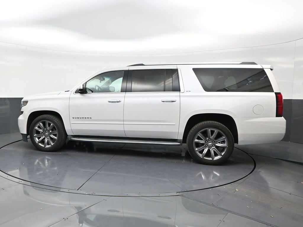 Used 2016 Chevrolet Suburban LTZ image 2