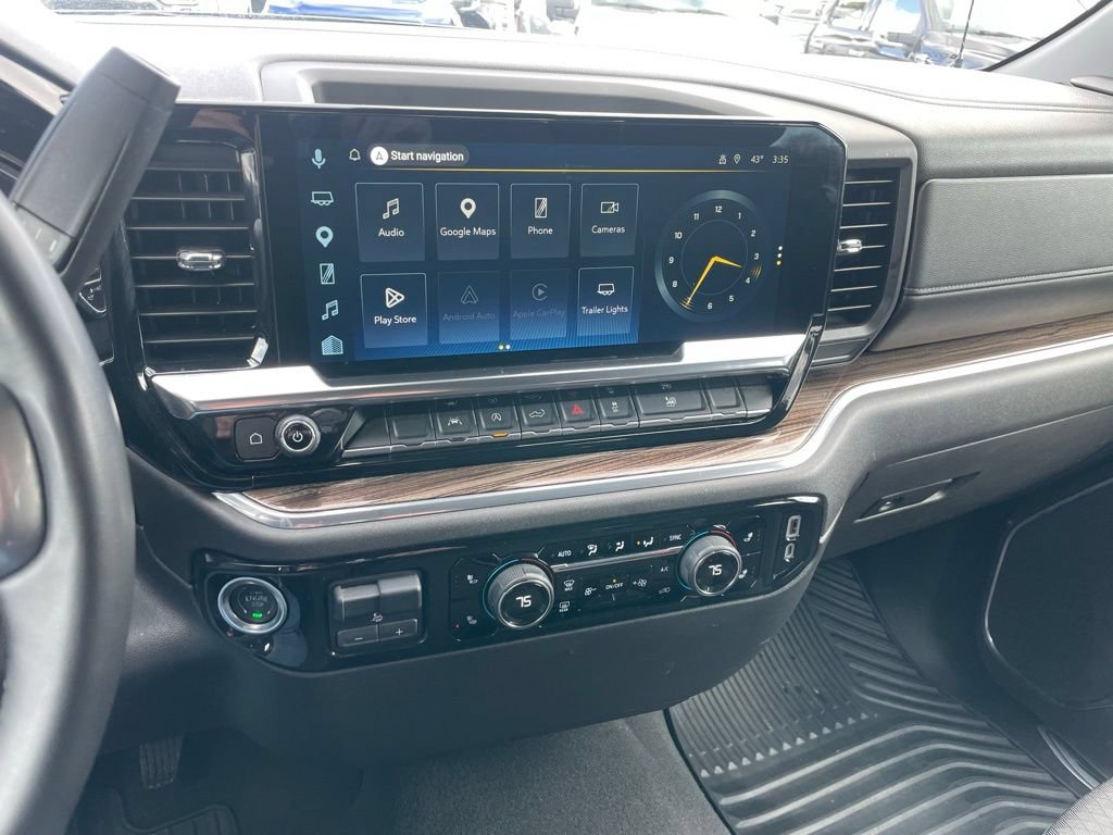Used 2025 Chevrolet Silverado 1500 LT AWD/4WD image 11