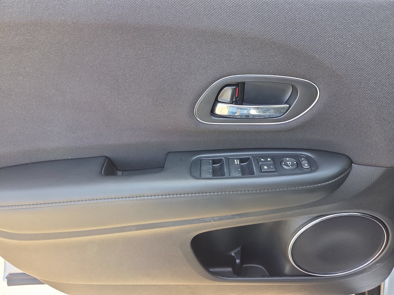 Used 2019 Honda HR-V EX image 22