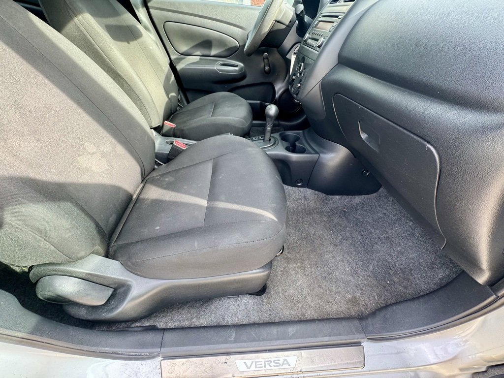 Used 2015 Nissan Versa S Plus image 17