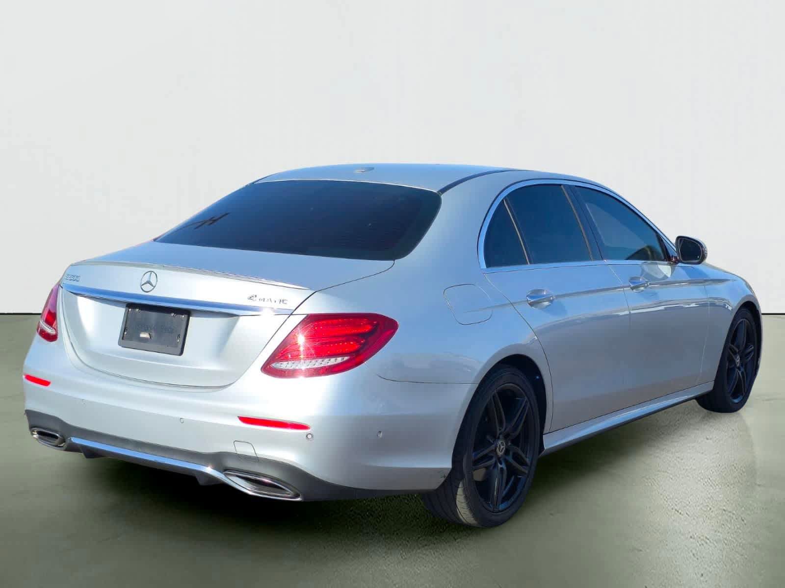 Used 2019 Mercedes-Benz E 300 4MATIC image 6
