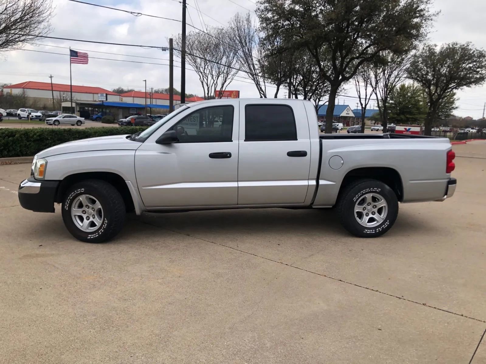 Used 2005 Dodge Dakota SLT AWD/4WD image 2