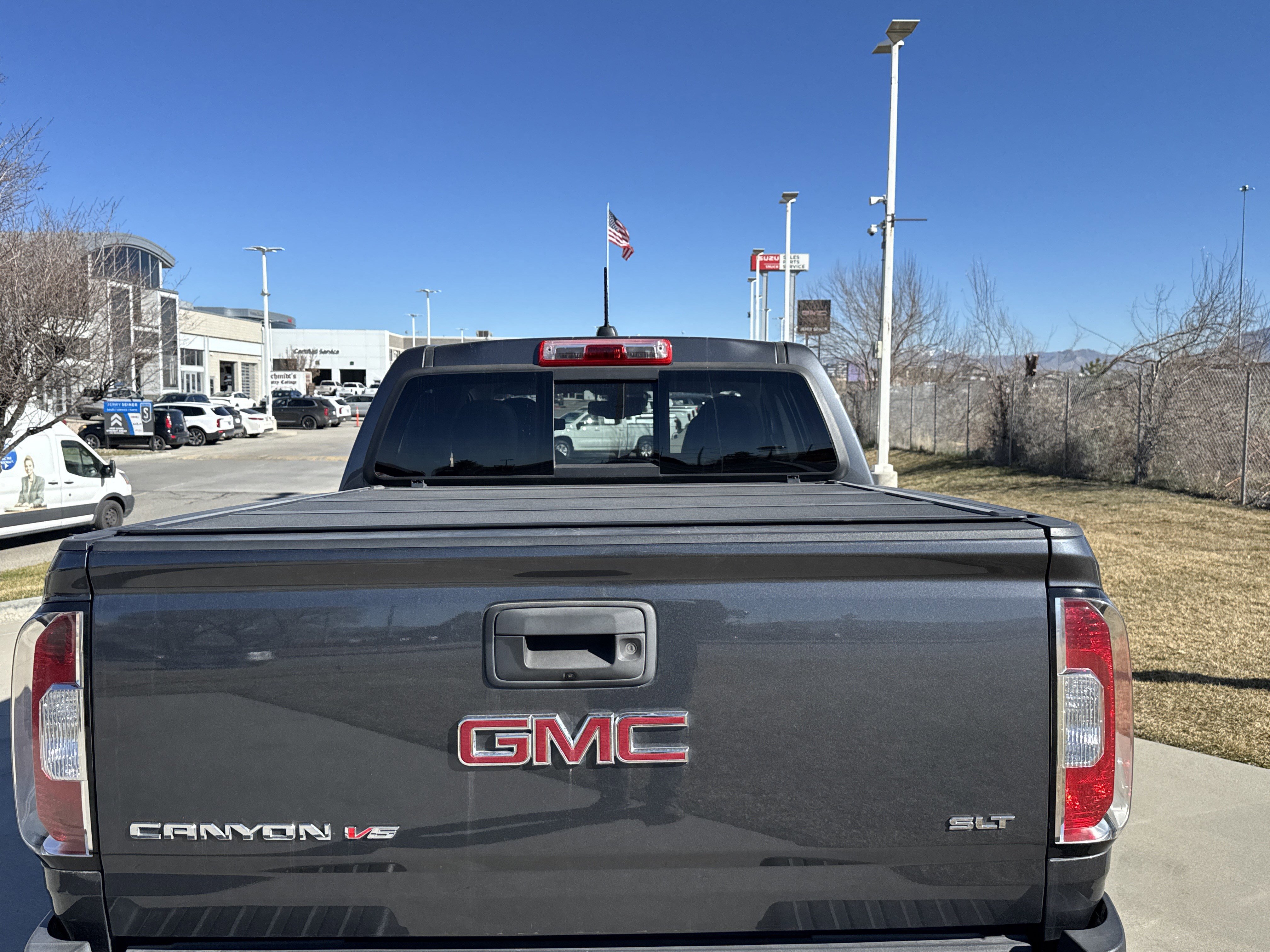 Used 2017 GMC Canyon SLT w/ Driver Alert Package image 4