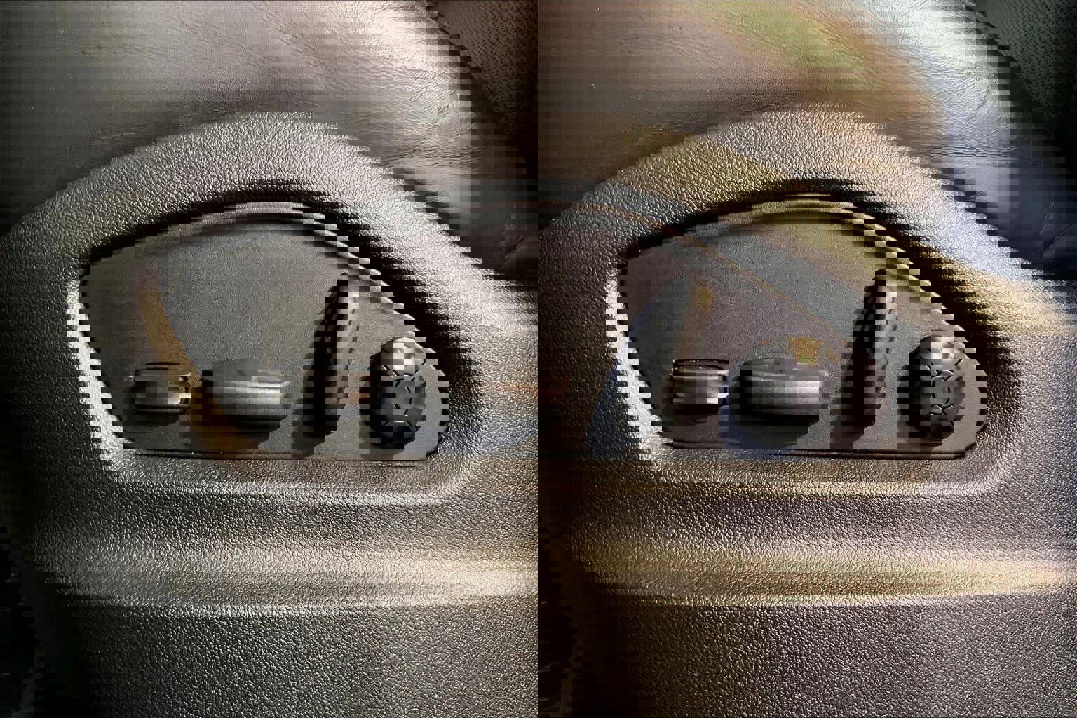 Used 2024 Porsche Cayenne Coupe image 39