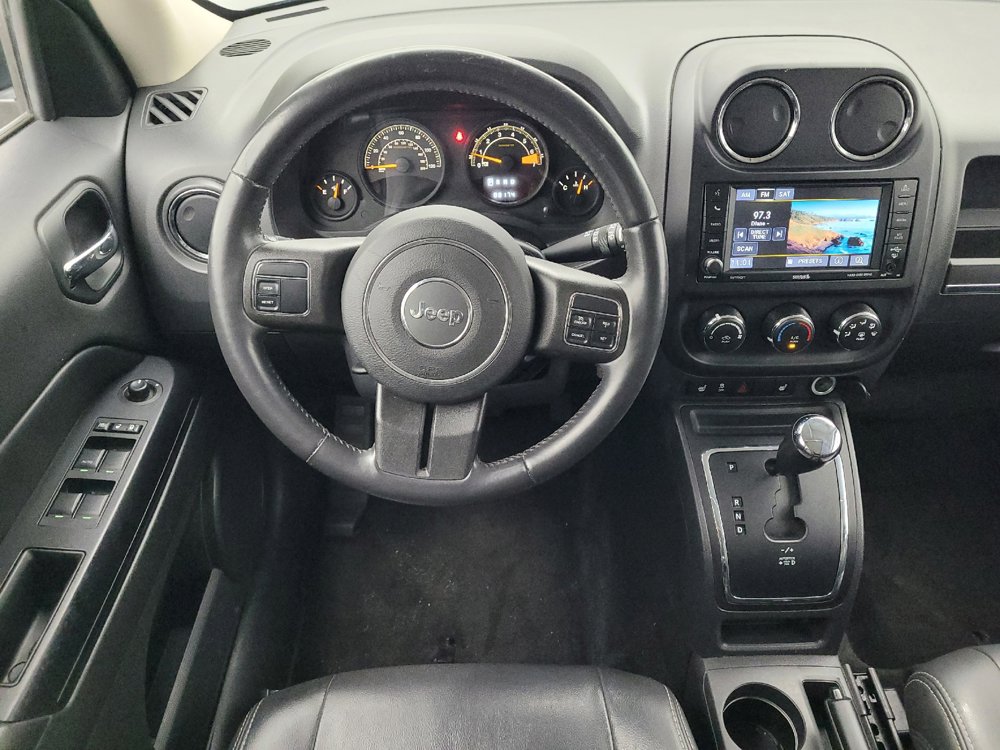 Used 2015 Jeep Patriot High Altitude FWD image 22