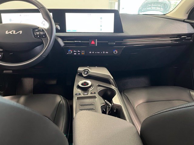 Used 2024 Kia EV6 Light RWD image 21