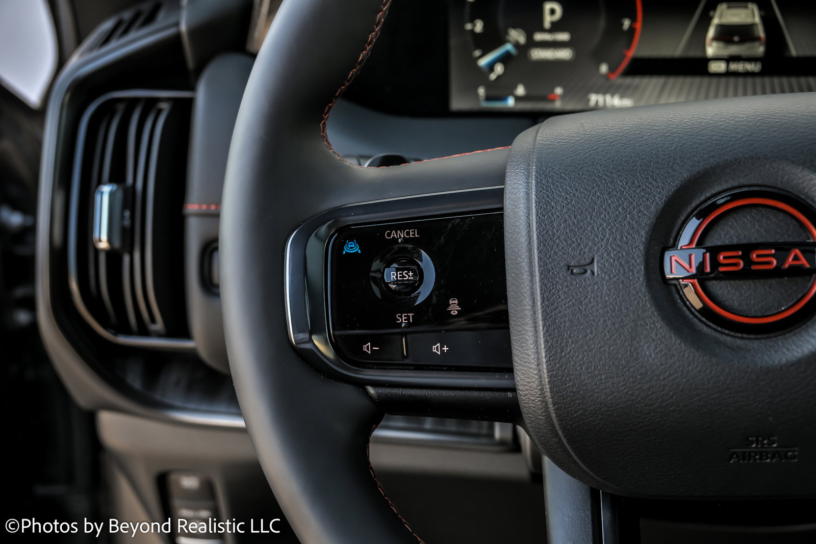 Used 2026 Nissan Armada PRO-4X image 34